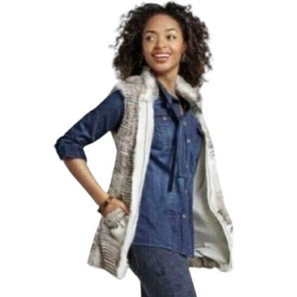 CAbi Aspen Faux Fur Vest Womens Size XS Brown Full Zip High Neck Sleeveless - Picture 2 of 14